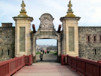 Filename=fort-louisburg-main-gate.jpg
Filesize=370KB
Dimensions=1200x900
Date added=Feb 27, 2014 fort-louisburg-main-gate.jpg
