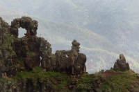 Filename=hawaiian-rock-formations.jpg
Filesize=109KB
Dimensions=900x600
Date added=Feb 27, 2008 hawaiian-rock-formations.jpg
