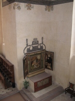 kostelec_chapel_walls_2.jpg